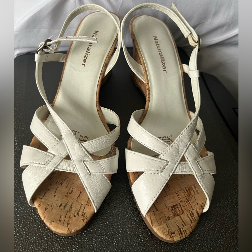 Naturalizer Sandals Cork Heel Womens Size 7M- white